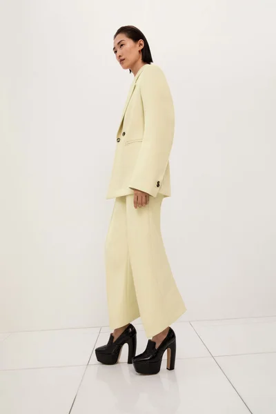 Look 10